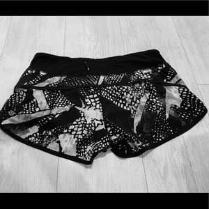 Lululemon, lined, black and white shorts